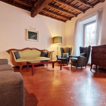 La Giulia Exclusive - Homkeey Apartments Рим Екстер'єр фото